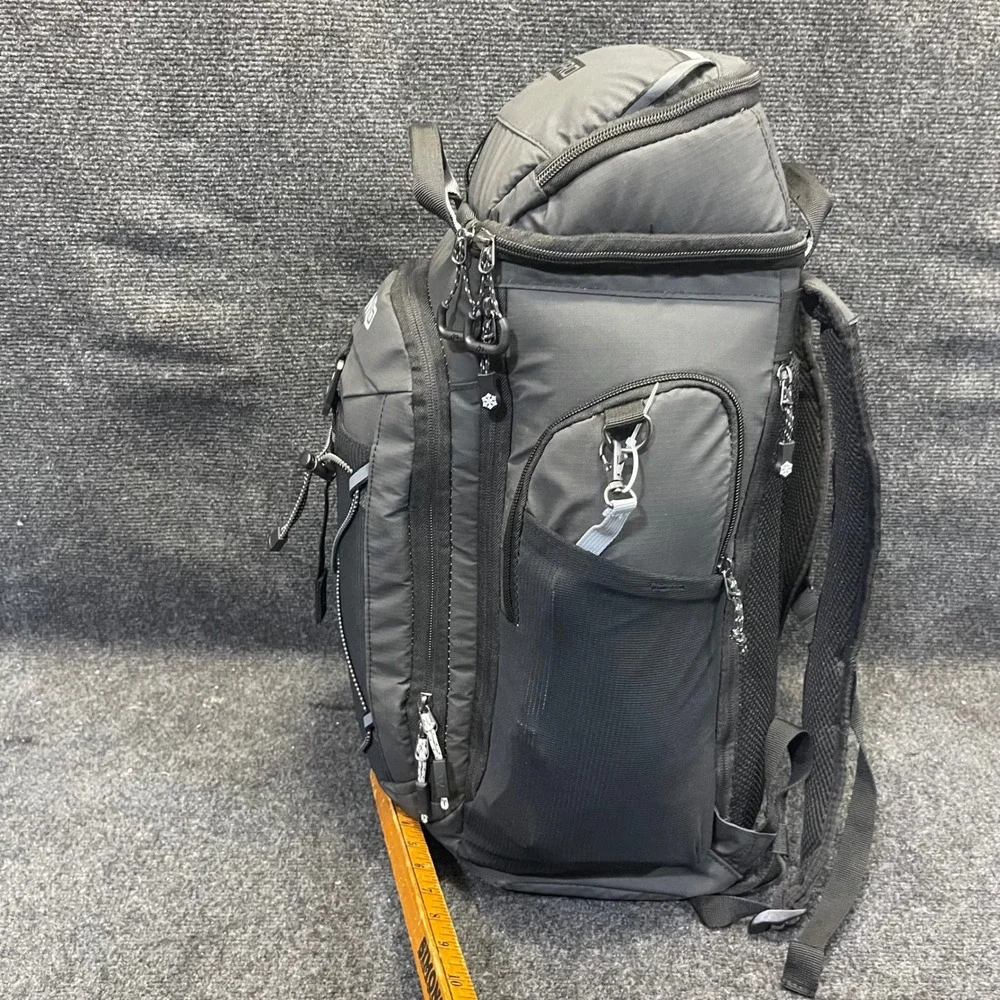 Arctic‎ Zone 10005805 Titan PRO 26-Can Deep Freeze Backpack Cooler w/ Ice Walls